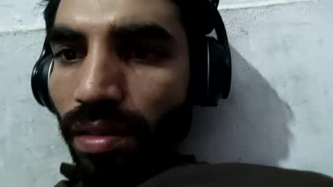 fahad783297 online show from 06-18-26, 07:07
