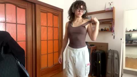 Loly online show from 05-02-26, 11:37