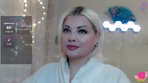 Snapshot of fairyjewell chatting on 11-24-25, 06:13 Jewell online show from 11-24-25, 06:13