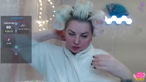 Snapshot of fairyjewell chatting on 11-26-25, 10:05 Jewell online show from 11-26-25, 10:05