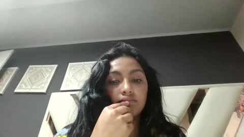 fairylatin online show from 04-21-26, 01:42
