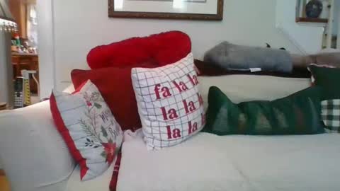 falconbator8 online show from 12-25-24, 12:26