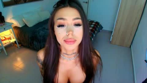 Jennifer online show from 05-26-26, 12:50
