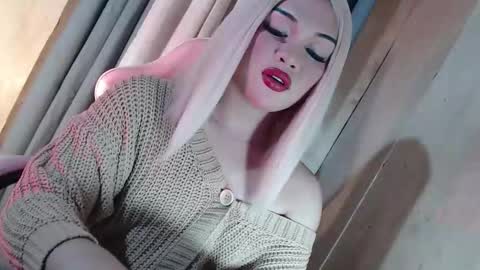 DANIELLA - DONT FORGET TO GIVE ME A THUMBSU UP online show from 06-01-26, 10:50