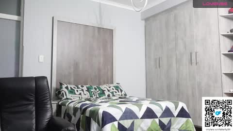 Snapshot of fatherfly001 chatting on 03-26-26, 08:42 fatherfly001 online show from 03-26-26, 08:42