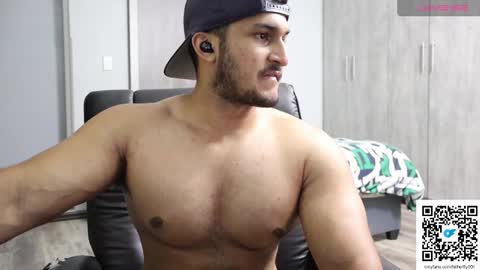 Snapshot of fatherfly001 chatting on 03-29-26, 08:42 fatherfly001 online show from 03-29-26, 08:42