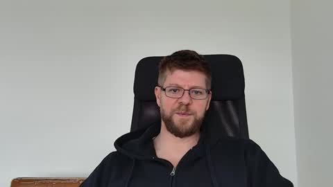 Snapshot of fattenmenow chatting on 05-17-26, 10:55 fattenmenow online show from 05-17-26, 10:55