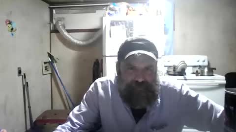 Snapshot of faydenrae chatting on 01-12-26, 08:03 faydenrae online show from 01-12-26, 08:03