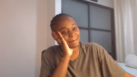 PRETTY online show from 02-01-25, 01:02