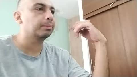 Snapshot of federikofer2 chatting on 01-08-26, 01:46 federico online show from 01-08-26, 01:46