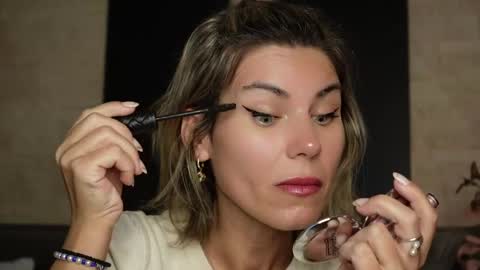 FeliciaKrige online show from 05-29-26, 06:28