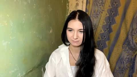 Lola online show from 03-18-26, 08:45