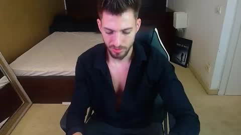 Snapshot of felixrook chatting on 06-19-26, 04:17 FelixRook online show from 06-19-26, 04:17