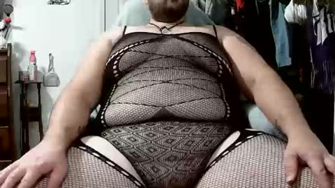 Snapshot of fellowshipmyass chatting on 11-14-25, 05:28 fellowshipmyass online show from 11-14-25, 05:28