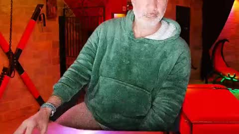 Piggy online show from 02-17-25, 12:54