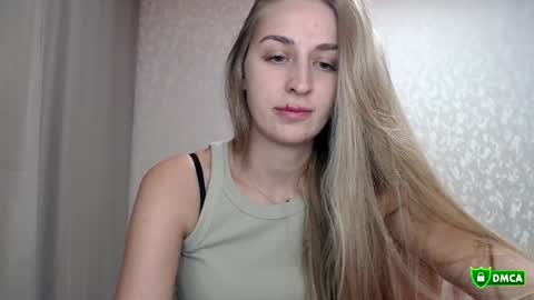 Femke online show from 04-15-26, 08:09