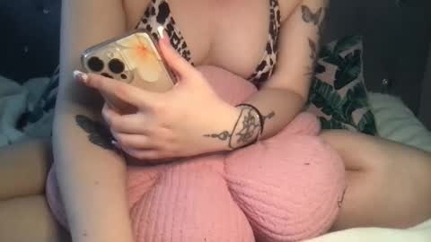    online show from 05-07-26, 08:58