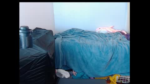 Snapshot of feralasf chatting on 01-02-25, 10:05 FE fee online show from 01-02-25, 10:05