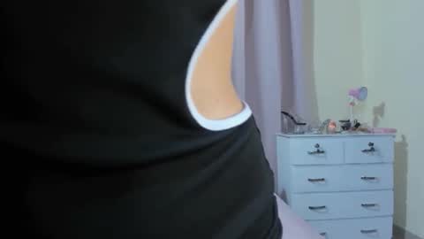 fernanda_151 online show from 04-15-26, 01:34