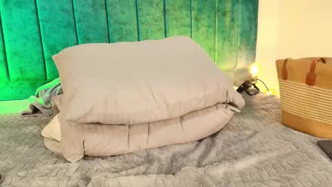 fernanda online show from 03-16-26, 05:44