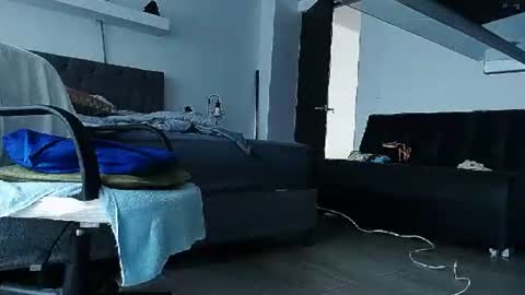 Snapshot of fernandoquindiano chatting on 04-15-26, 12:01 Samuel online show from 04-15-26, 12:01