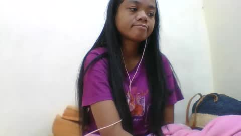 Snapshot of fetranialdy chatting on 06-11-26, 02:53 fetranialdy online show from 06-11-26, 02:53