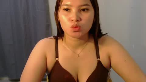 Snapshot of fhwilloughbyxx chatting on 07-13-26, 11:24 fhwilloughbyxx online show from 07-13-26, 11:24