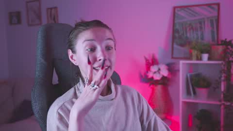 Snapshot of filipinaadams chatting on 12-14-24, 03:04 cap and Lana online show from 12-14-24, 03:04