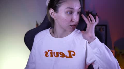 Snapshot of filipinaadams chatting on 12-26-24, 11:32 cap and Lana online show from 12-26-24, 11:32