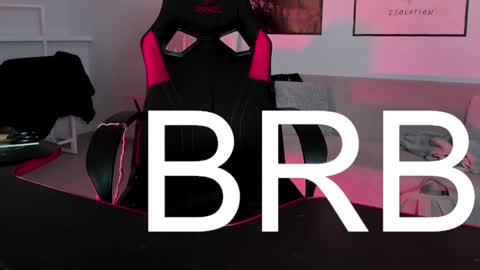 Snapshot of filipinaadams chatting on 02-08-25, 02:27 cap and Lana online show from 02-08-25, 02:27