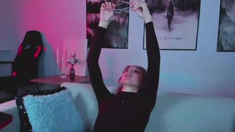 Snapshot of filipinaadams chatting on 02-13-25, 08:17 cap and Lana online show from 02-13-25, 08:17