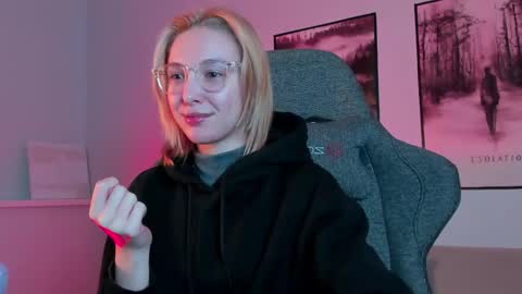 Snapshot of filipinaadams chatting on 02-22-25, 02:06 cap and Lana online show from 02-22-25, 02:06