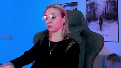 Snapshot of filipinaadams chatting on 03-06-25, 08:52 cap and Lana online show from 03-06-25, 08:52