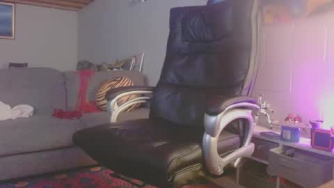 frank online show from 12-02-25, 08:48