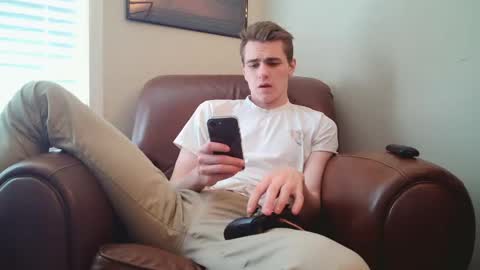 Snapshot of finnabun33 chatting on 04-22-26, 05:47 Jake I am Bicurious online show from 04-22-26, 05:47