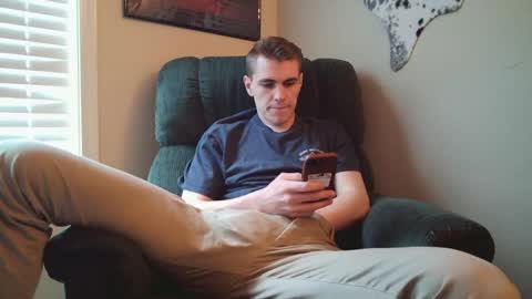 Snapshot of finnabun33 chatting on 04-30-26, 06:36 Jake I am Bicurious online show from 04-30-26, 06:36