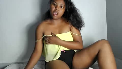 fiona_00 online show from 05-07-26, 04:51
