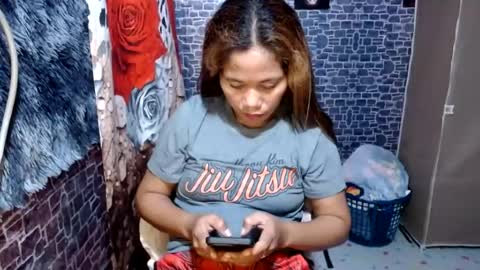 Snapshot of fiona_sexy19 chatting on 07-19-26, 01:37 fiona_sexy19 online show from 07-19-26, 01:37