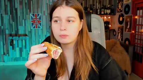 fiora online show from 01-18-26, 07:01