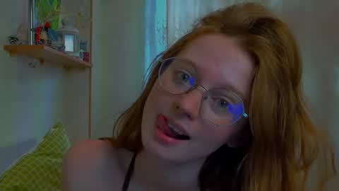 fire_luna online show from 06-15-26, 10:17