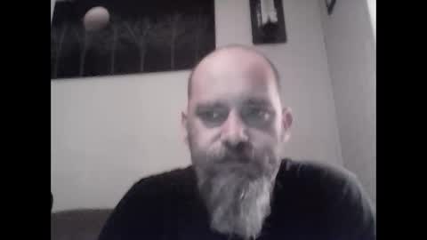 Snapshot of fireprince1977 chatting on 04-21-26, 01:42 Brad online show from 04-21-26, 01:42