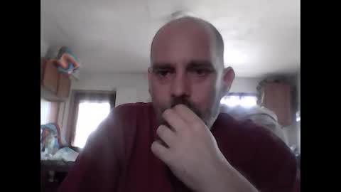 Snapshot of fireprince1977 chatting on 05-10-26, 08:47 Brad online show from 05-10-26, 08:47