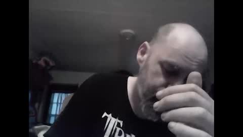 Snapshot of fireprince1977 chatting on 05-13-26, 01:36 Brad online show from 05-13-26, 01:36
