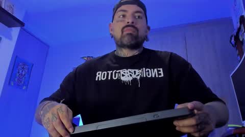 fisherrman666 online show from 01-13-26, 01:55