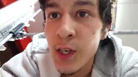 Snapshot of fitboi321 chatting on 04-12-26, 03:55 fitboi321 online show from 04-12-26, 03:55