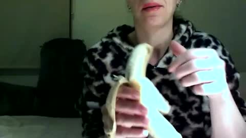 Fitbut online show from 12-29-24, 05:22