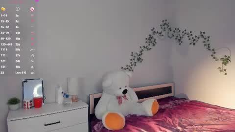 Kira online show from 07-10-26, 01:32