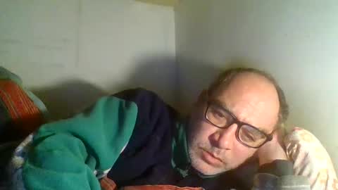 Snapshot of flashdreaming chatting on 04-04-26, 09:34 Carlo online show from 04-04-26, 09:34