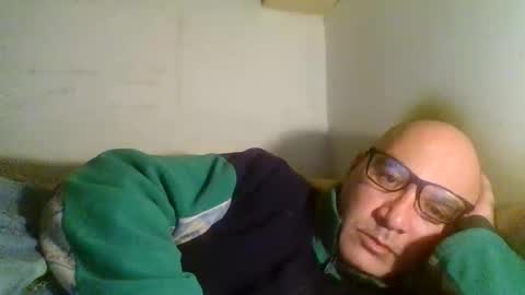 Snapshot of flashdreaming chatting on 04-05-26, 09:01 Carlo online show from 04-05-26, 09:01