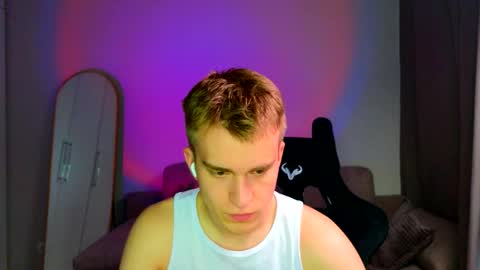 Snapshot of flikyy chatting on 05-20-26, 10:32 flikyy online show from 05-20-26, 10:32